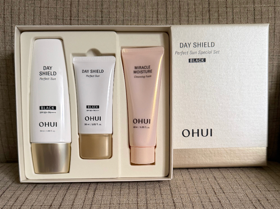 OHUI Day Shield Perfect Sun Special Set
