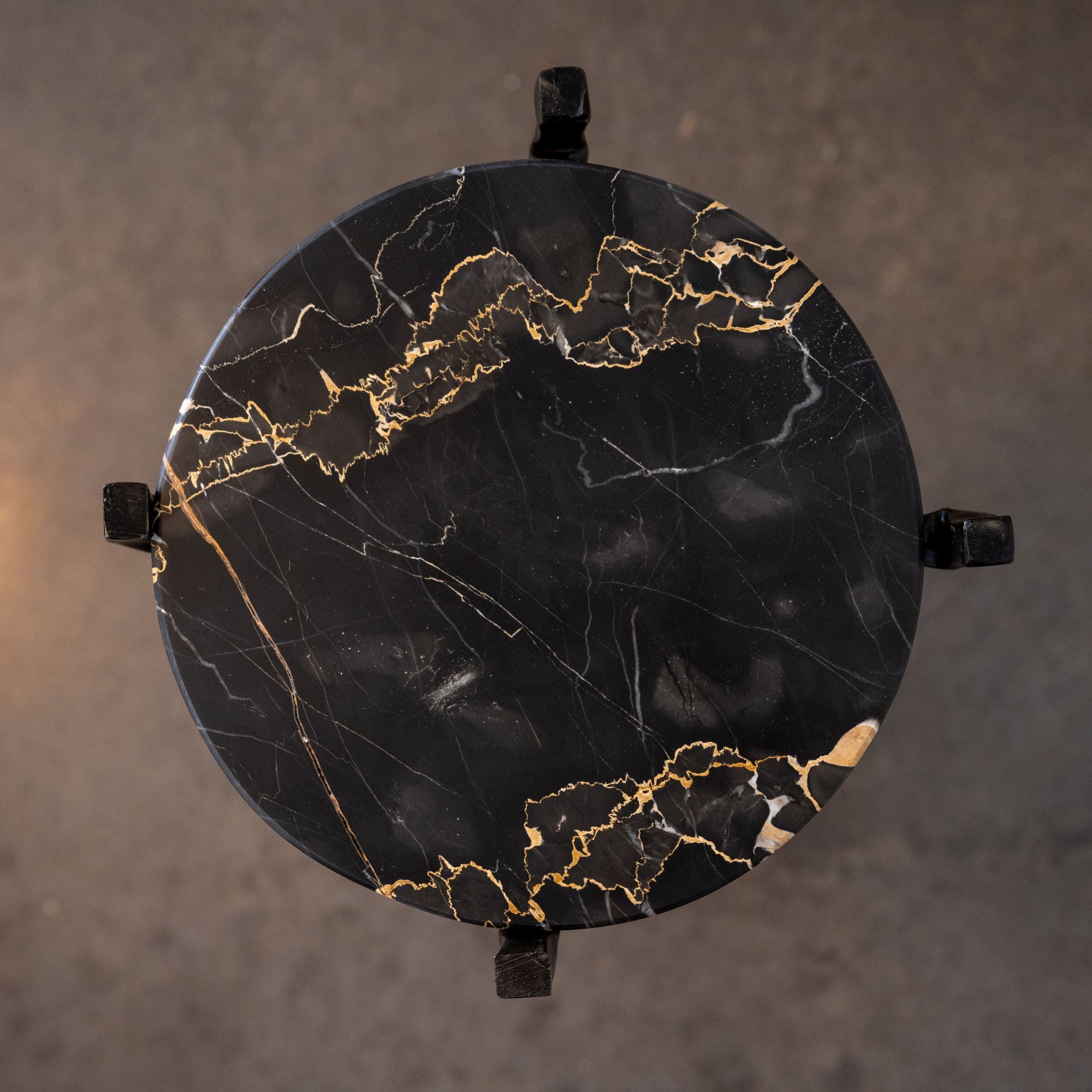 Spot Table