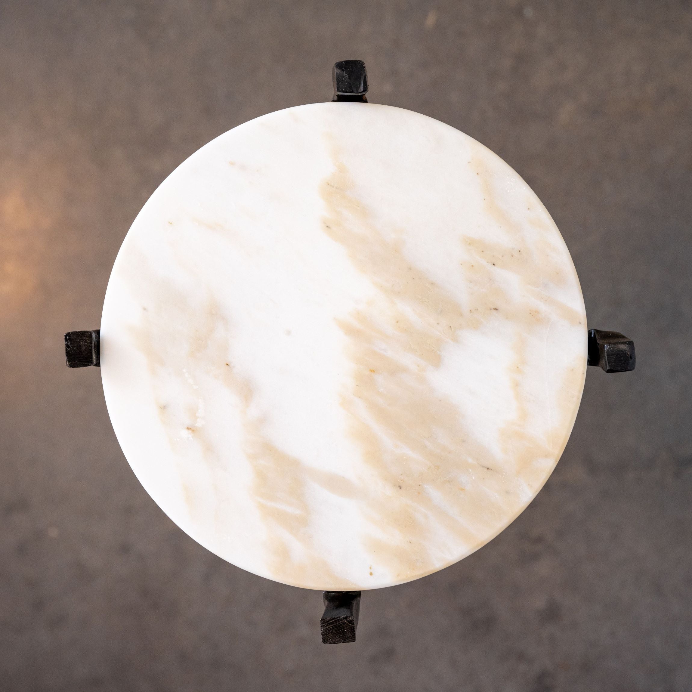 Spot Table