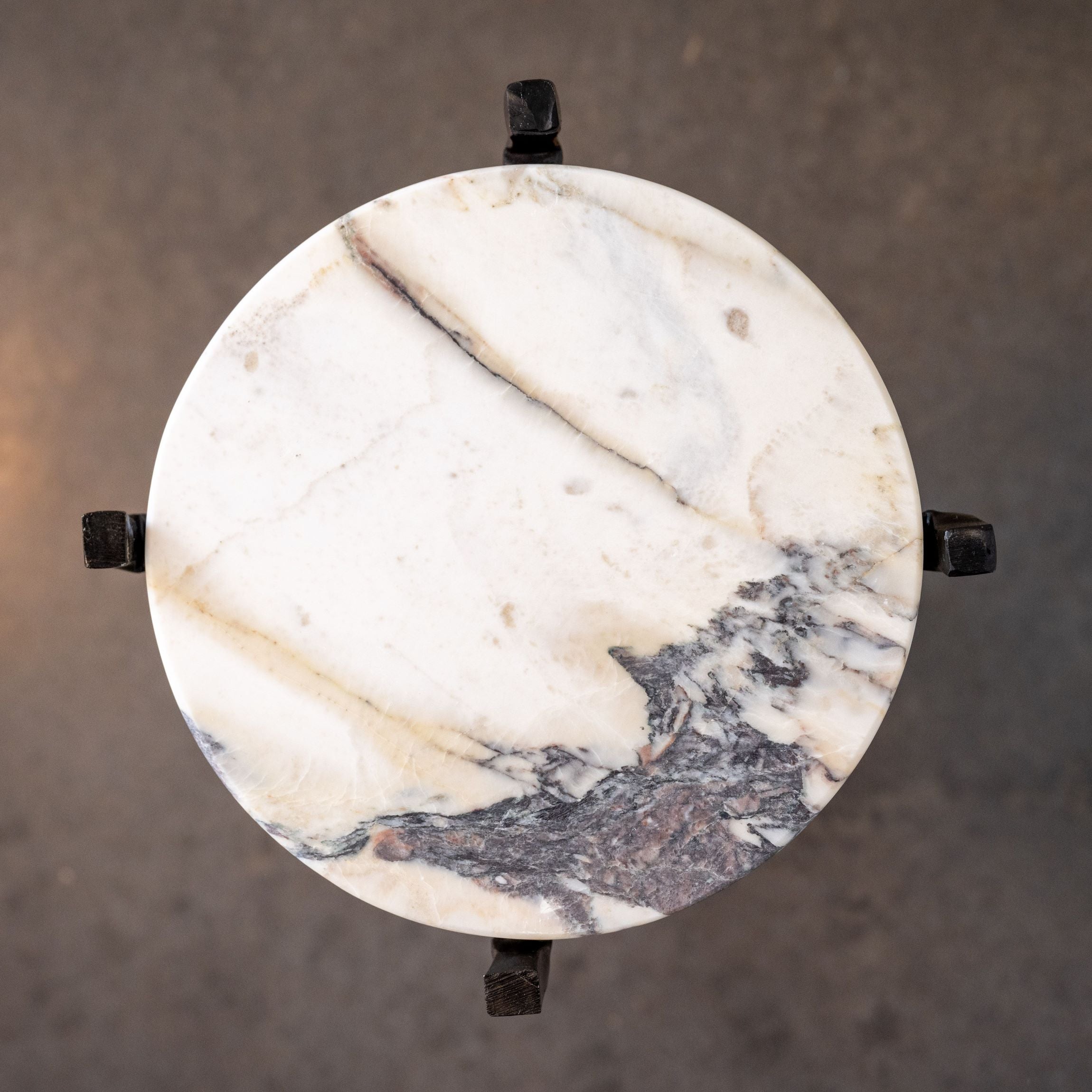 Spot Table