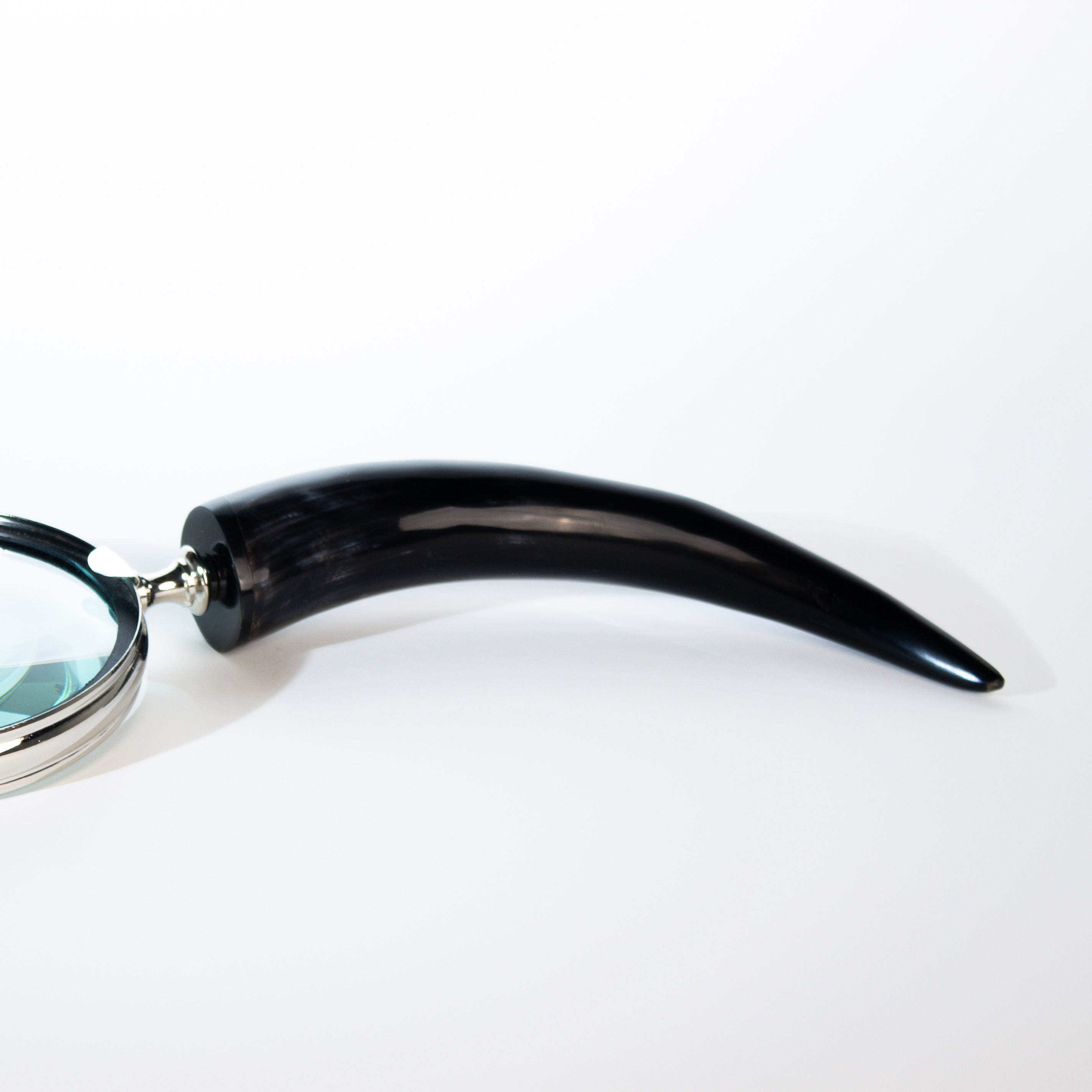 Jumbo Horn Magnifier